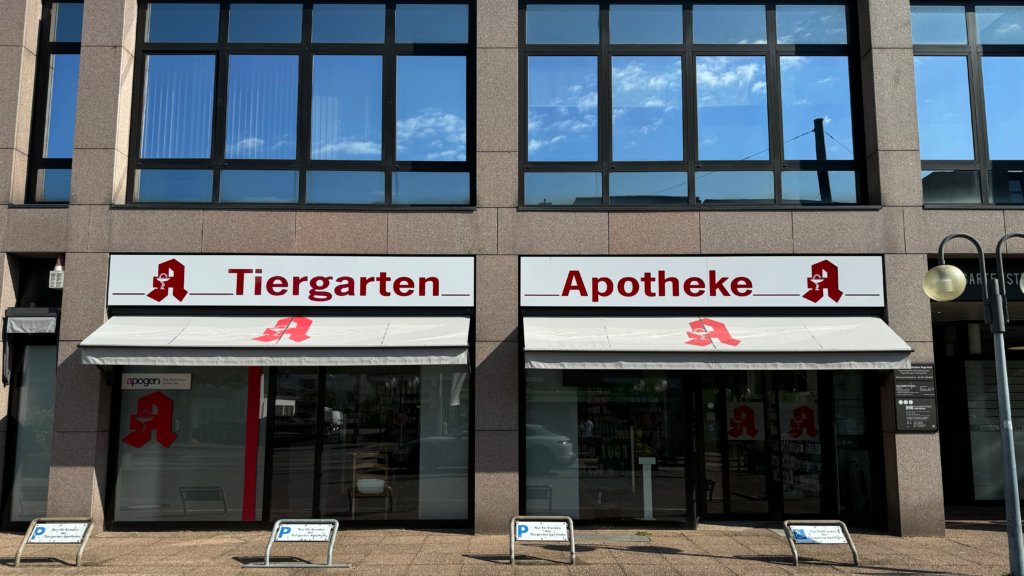 Filiale der Tiergarten-Apotheke von außen